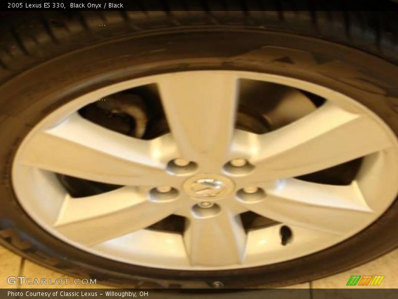 Black Onyx / Black 2005 Lexus ES 330