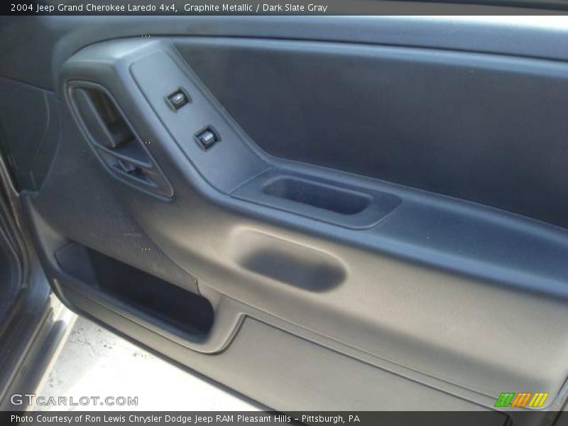 Graphite Metallic / Dark Slate Gray 2004 Jeep Grand Cherokee Laredo 4x4