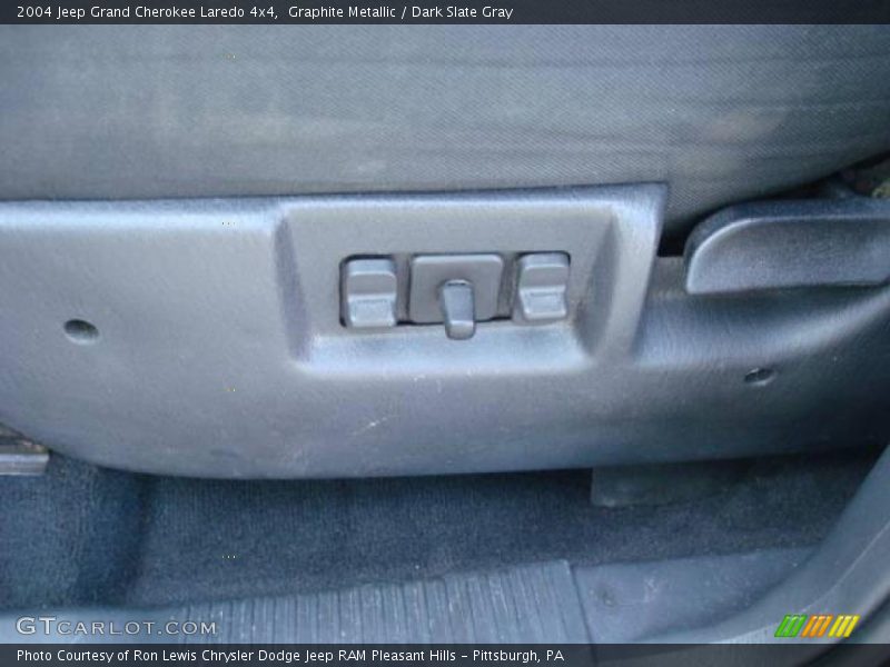 Graphite Metallic / Dark Slate Gray 2004 Jeep Grand Cherokee Laredo 4x4