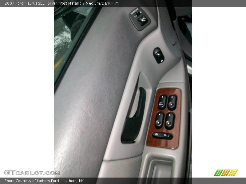 Silver Frost Metallic / Medium/Dark Flint 2007 Ford Taurus SEL