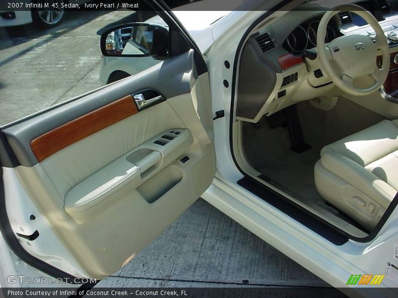 Ivory Pearl / Wheat 2007 Infiniti M 45 Sedan