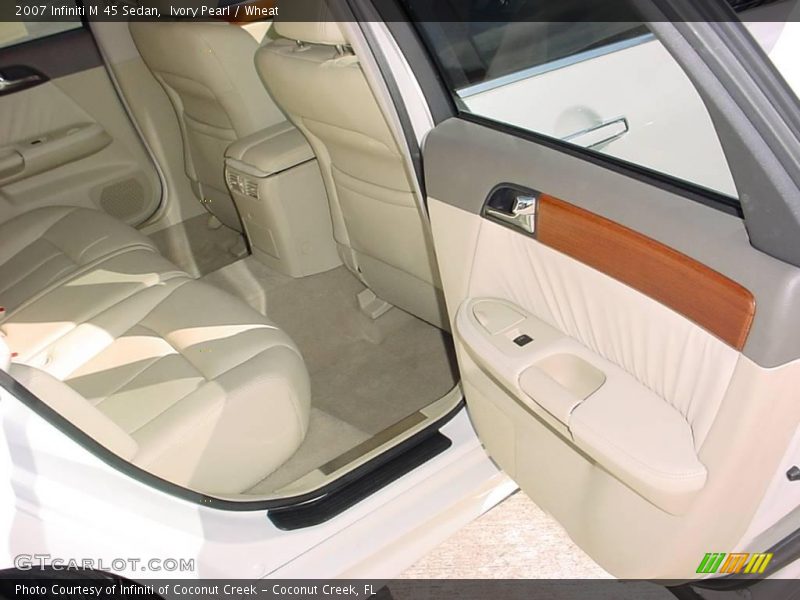 Ivory Pearl / Wheat 2007 Infiniti M 45 Sedan
