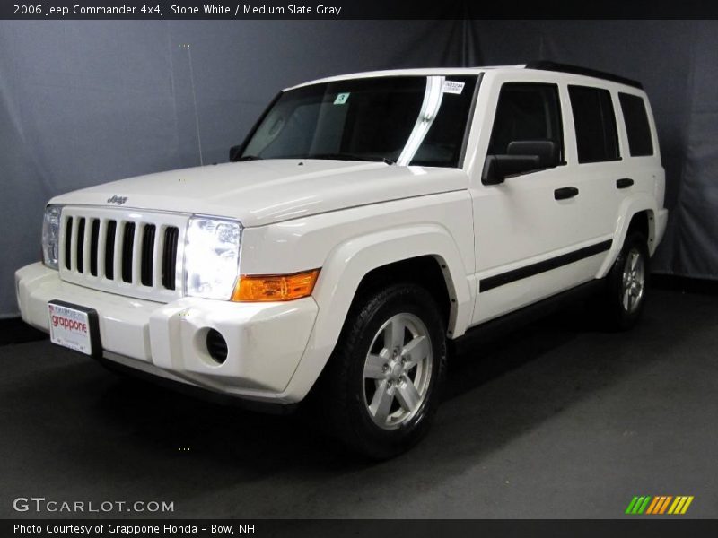 Stone White / Medium Slate Gray 2006 Jeep Commander 4x4