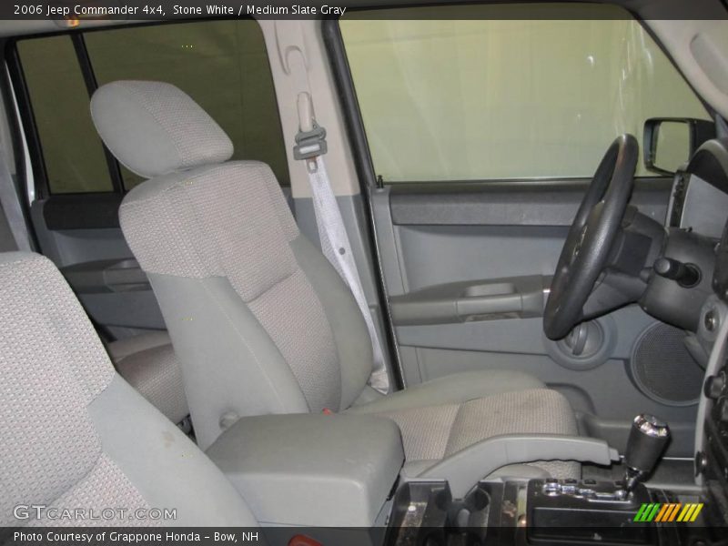 Stone White / Medium Slate Gray 2006 Jeep Commander 4x4