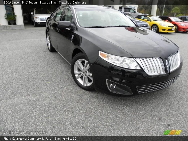 Tuxedo Black Metallic / Cashmere 2009 Lincoln MKS Sedan