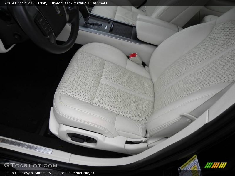Tuxedo Black Metallic / Cashmere 2009 Lincoln MKS Sedan