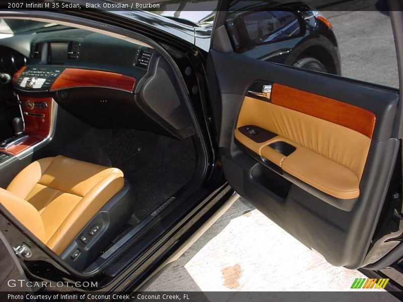 Black Obsidian / Bourbon 2007 Infiniti M 35 Sedan