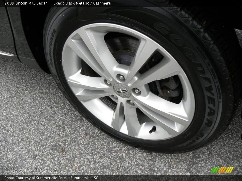 Tuxedo Black Metallic / Cashmere 2009 Lincoln MKS Sedan