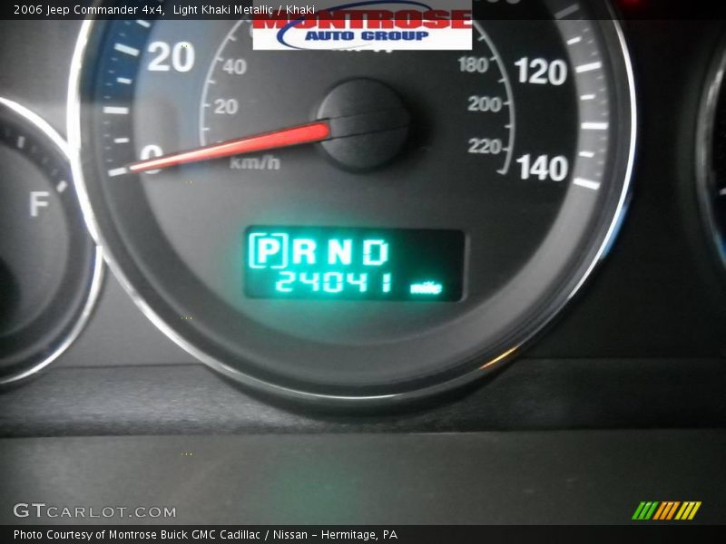 Light Khaki Metallic / Khaki 2006 Jeep Commander 4x4