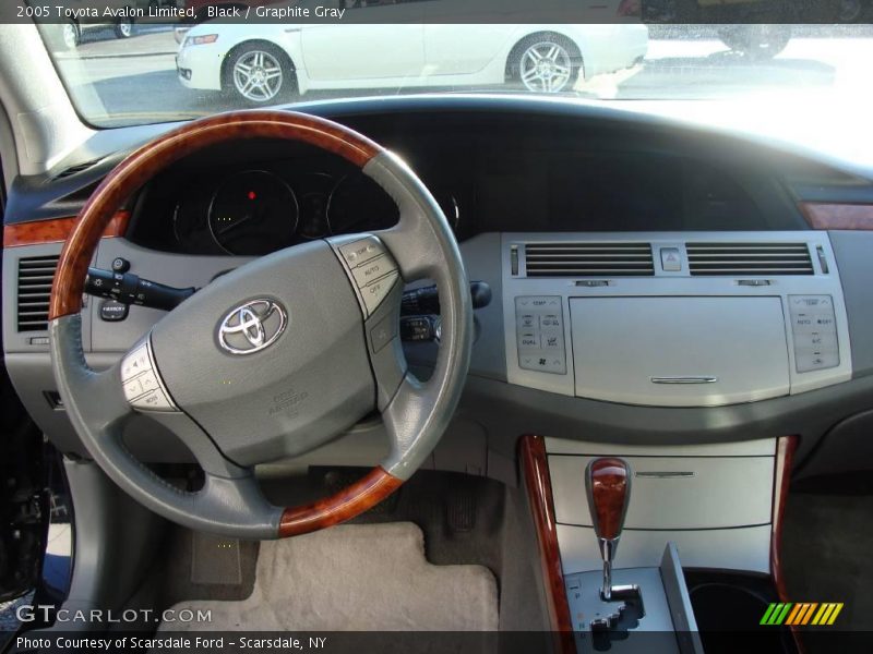 Black / Graphite Gray 2005 Toyota Avalon Limited