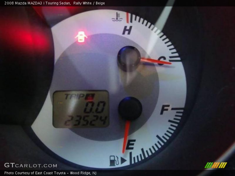 Rally White / Beige 2008 Mazda MAZDA3 i Touring Sedan