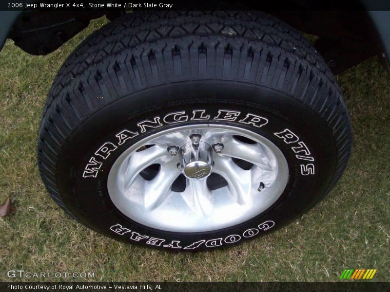 Stone White / Dark Slate Gray 2006 Jeep Wrangler X 4x4