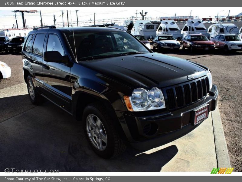 Black / Medium Slate Gray 2006 Jeep Grand Cherokee Laredo 4x4