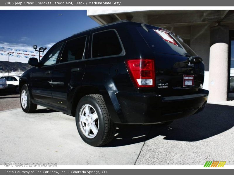 Black / Medium Slate Gray 2006 Jeep Grand Cherokee Laredo 4x4