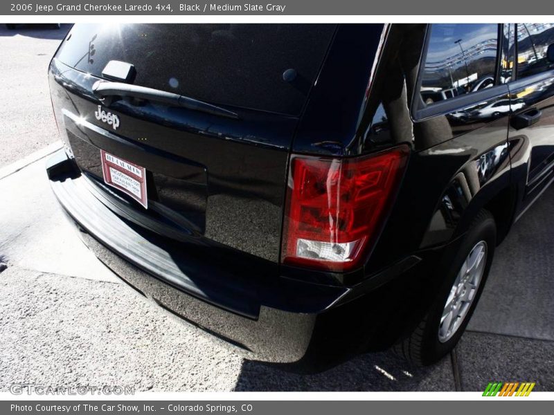 Black / Medium Slate Gray 2006 Jeep Grand Cherokee Laredo 4x4