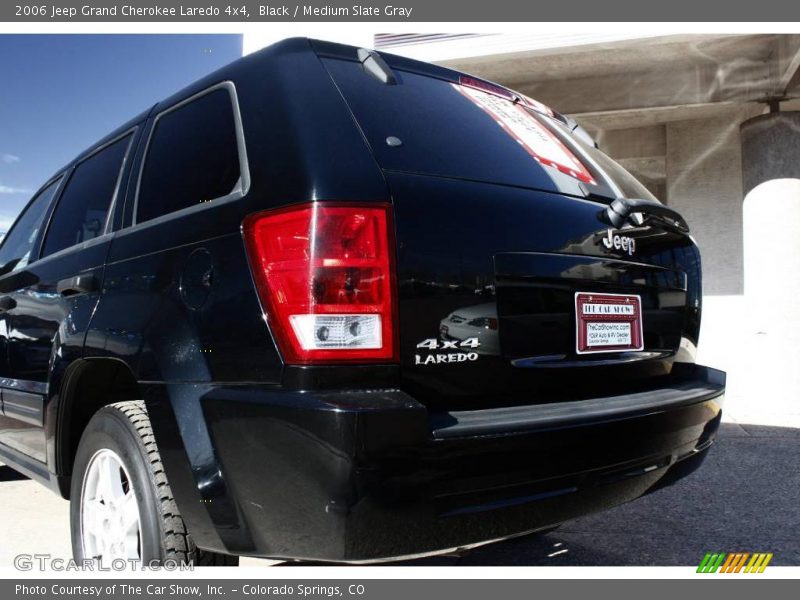 Black / Medium Slate Gray 2006 Jeep Grand Cherokee Laredo 4x4