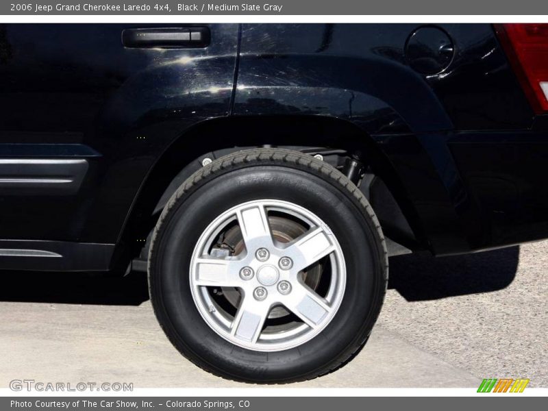 Black / Medium Slate Gray 2006 Jeep Grand Cherokee Laredo 4x4