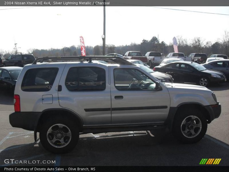 Silver Lightning Metallic / Charcoal 2004 Nissan Xterra XE 4x4