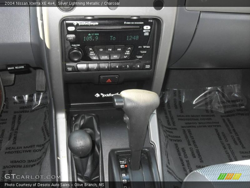 Silver Lightning Metallic / Charcoal 2004 Nissan Xterra XE 4x4