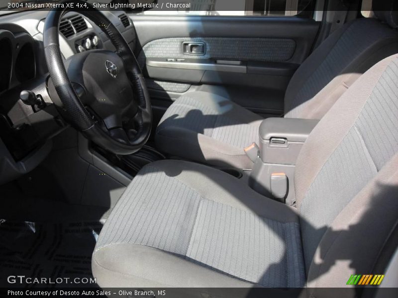 Silver Lightning Metallic / Charcoal 2004 Nissan Xterra XE 4x4