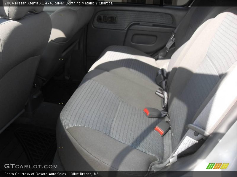 Silver Lightning Metallic / Charcoal 2004 Nissan Xterra XE 4x4