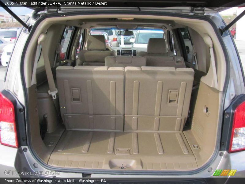 Granite Metallic / Desert 2005 Nissan Pathfinder SE 4x4