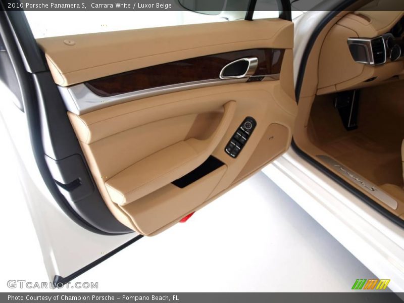 Carrara White / Luxor Beige 2010 Porsche Panamera S