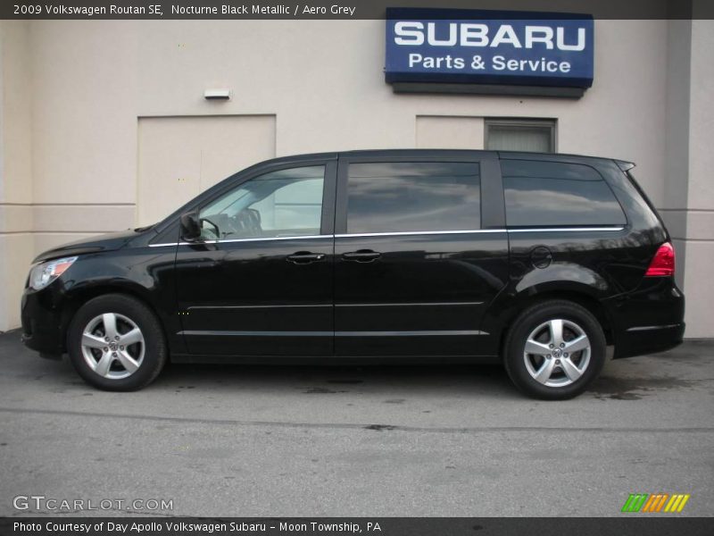 Nocturne Black Metallic / Aero Grey 2009 Volkswagen Routan SE