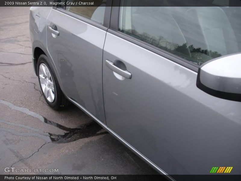 Magnetic Gray / Charcoal 2009 Nissan Sentra 2.0
