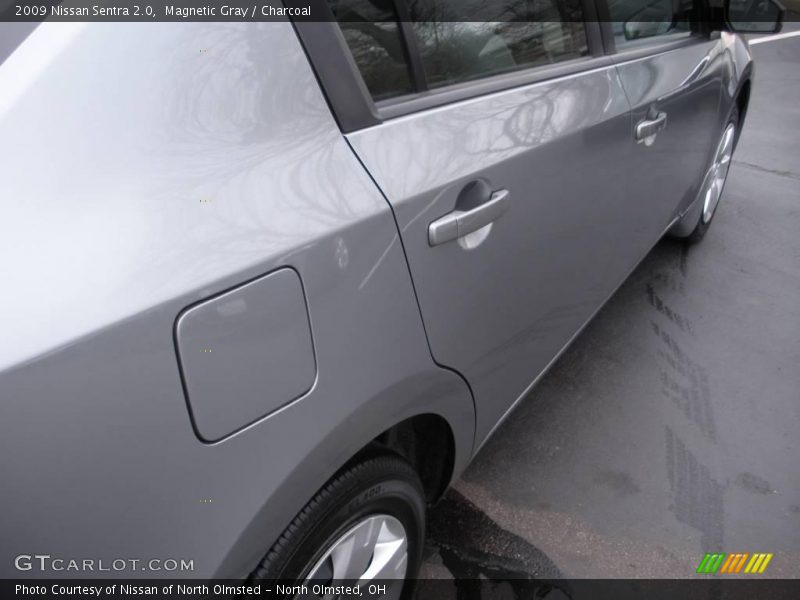 Magnetic Gray / Charcoal 2009 Nissan Sentra 2.0