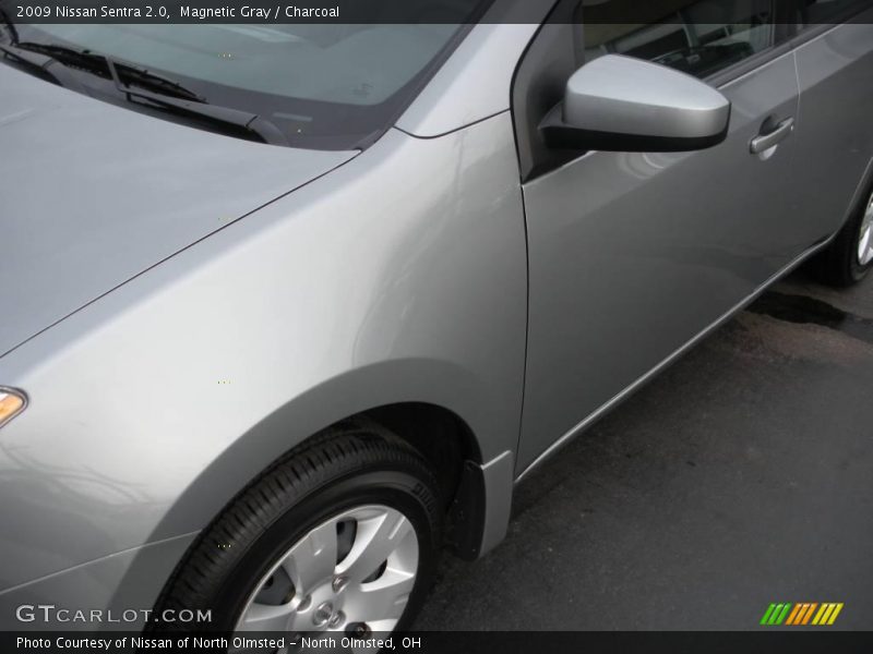 Magnetic Gray / Charcoal 2009 Nissan Sentra 2.0