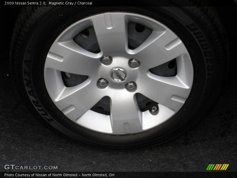 Magnetic Gray / Charcoal 2009 Nissan Sentra 2.0