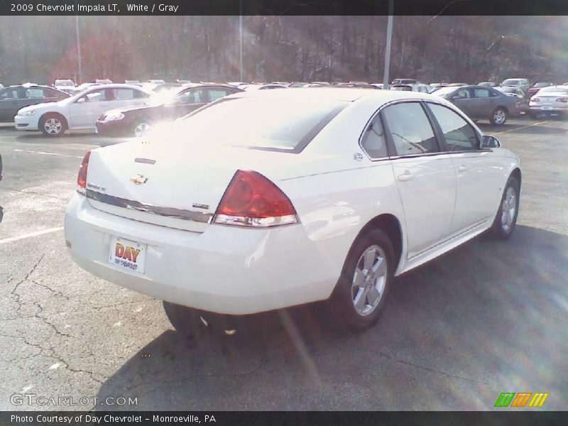 White / Gray 2009 Chevrolet Impala LT