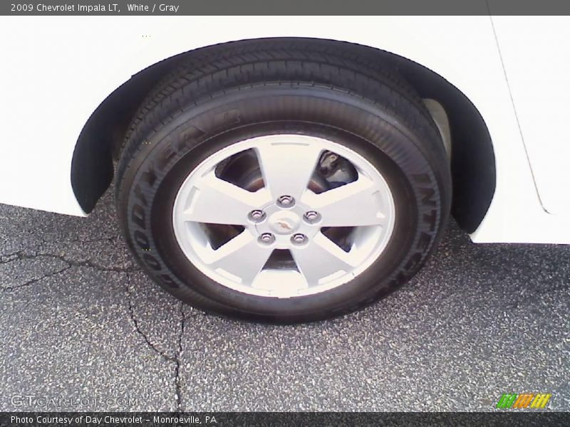 White / Gray 2009 Chevrolet Impala LT