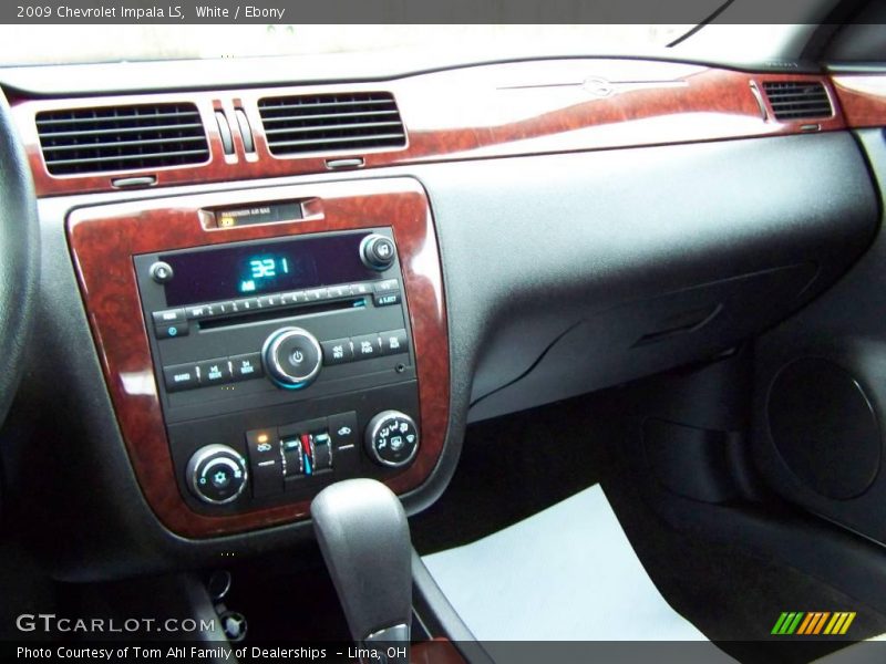 White / Ebony 2009 Chevrolet Impala LS