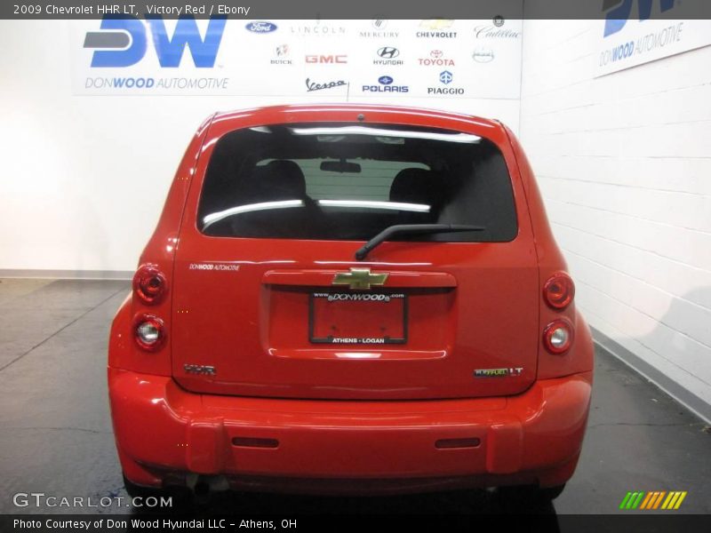 Victory Red / Ebony 2009 Chevrolet HHR LT