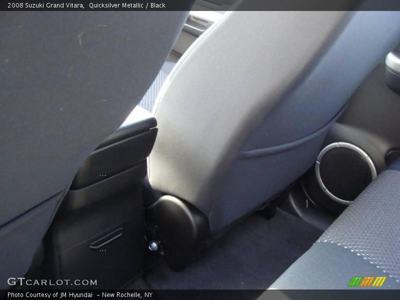 Quicksilver Metallic / Black 2008 Suzuki Grand Vitara
