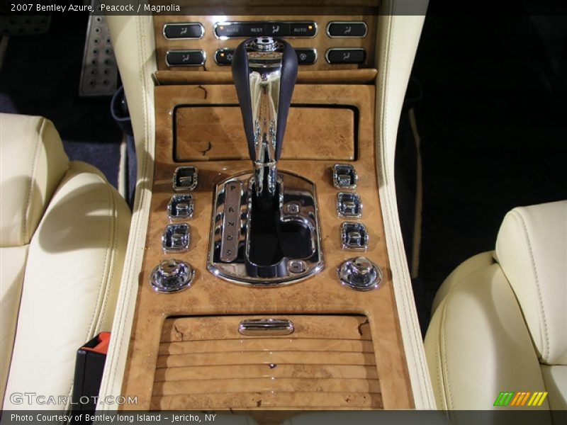 Peacock / Magnolia 2007 Bentley Azure