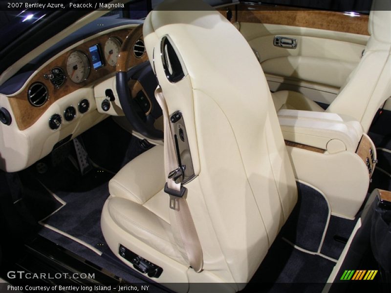 Peacock / Magnolia 2007 Bentley Azure