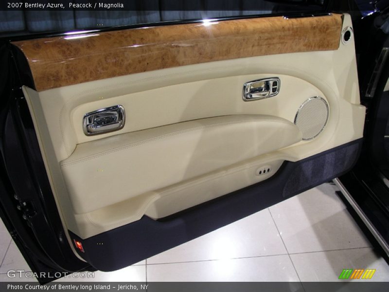 Peacock / Magnolia 2007 Bentley Azure