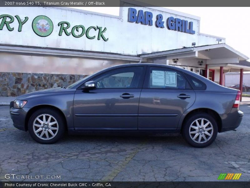 Titanium Gray Metallic / Off-Black 2007 Volvo S40 T5