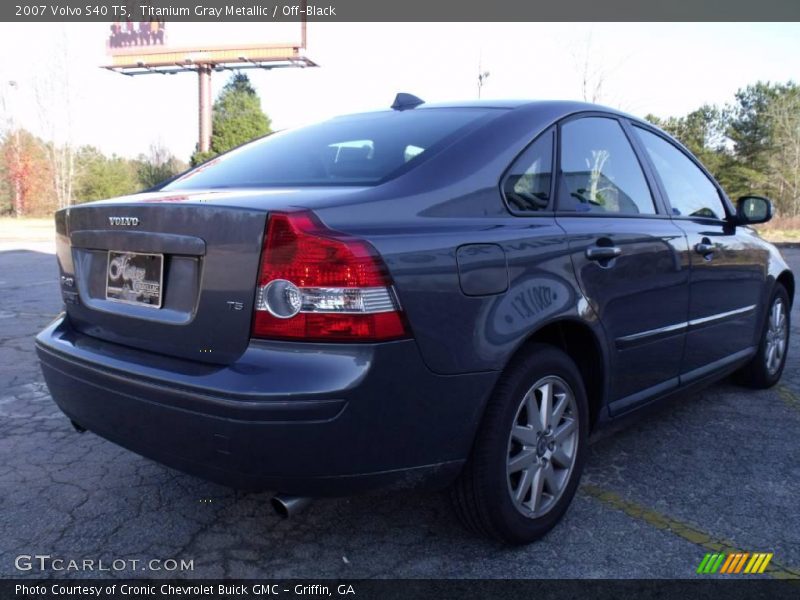 Titanium Gray Metallic / Off-Black 2007 Volvo S40 T5
