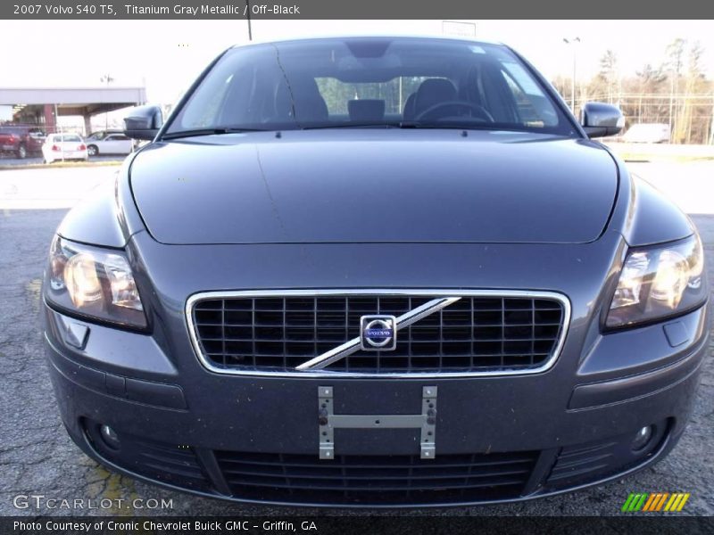 Titanium Gray Metallic / Off-Black 2007 Volvo S40 T5