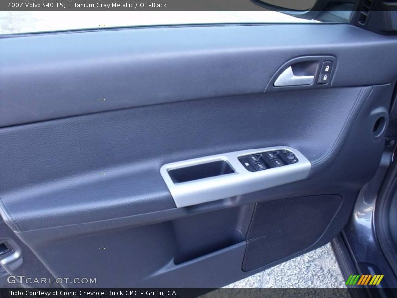 Titanium Gray Metallic / Off-Black 2007 Volvo S40 T5