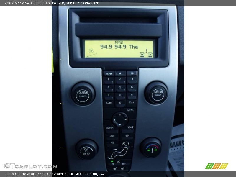 Titanium Gray Metallic / Off-Black 2007 Volvo S40 T5