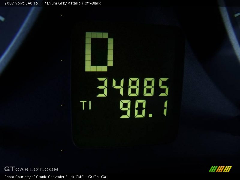 Titanium Gray Metallic / Off-Black 2007 Volvo S40 T5