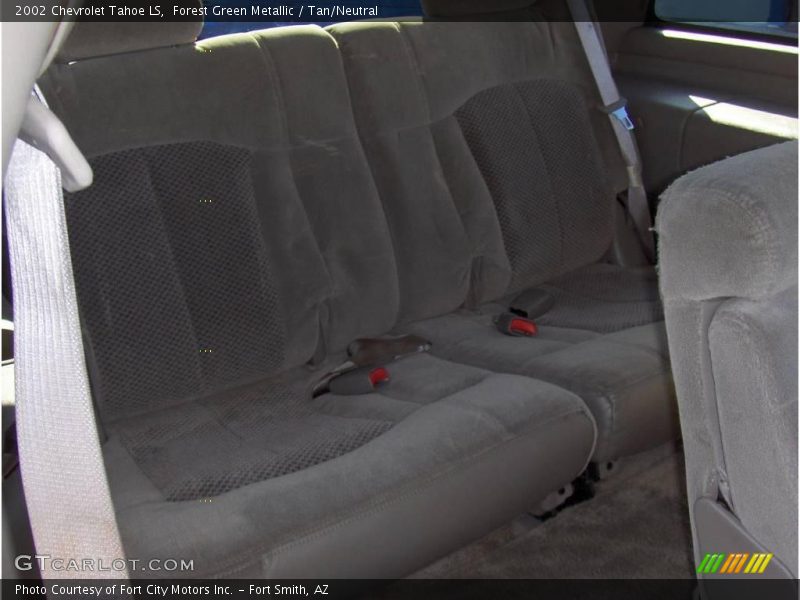 Forest Green Metallic / Tan/Neutral 2002 Chevrolet Tahoe LS