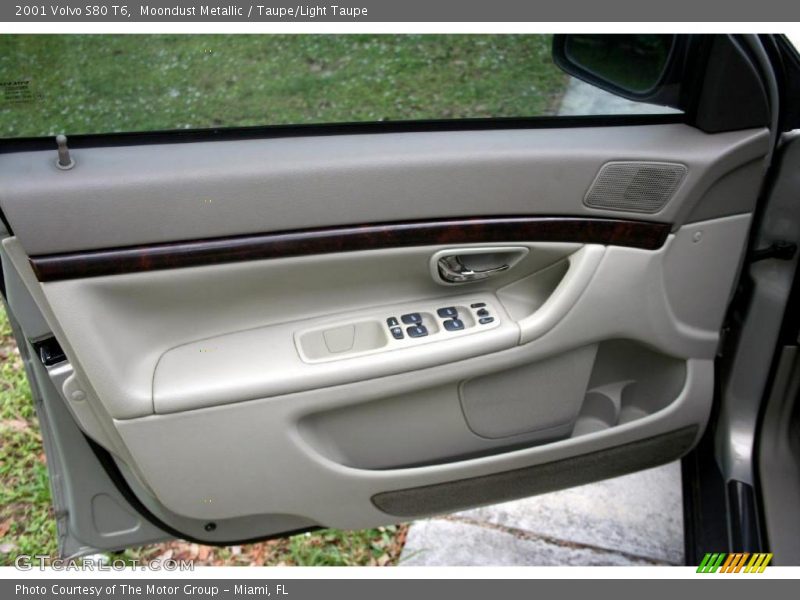 Moondust Metallic / Taupe/Light Taupe 2001 Volvo S80 T6