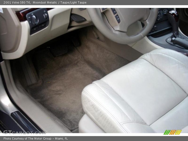 Moondust Metallic / Taupe/Light Taupe 2001 Volvo S80 T6