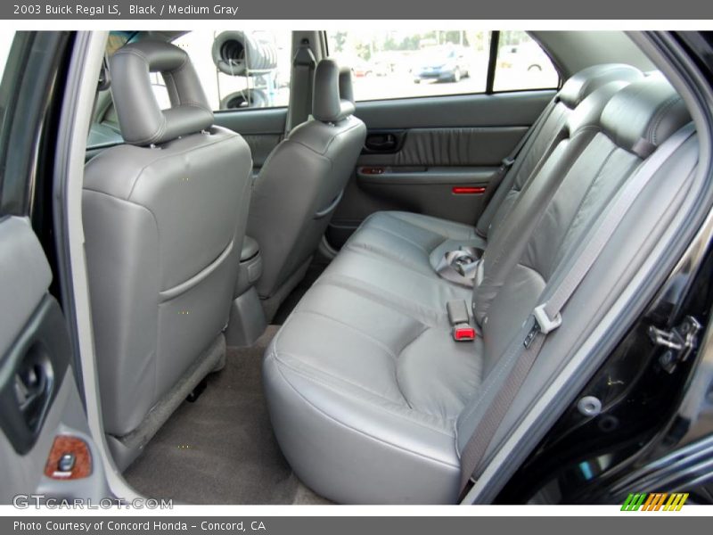 Black / Medium Gray 2003 Buick Regal LS
